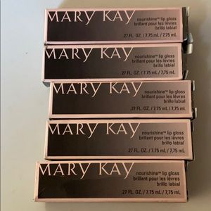 5-Nourishine lip Gloss